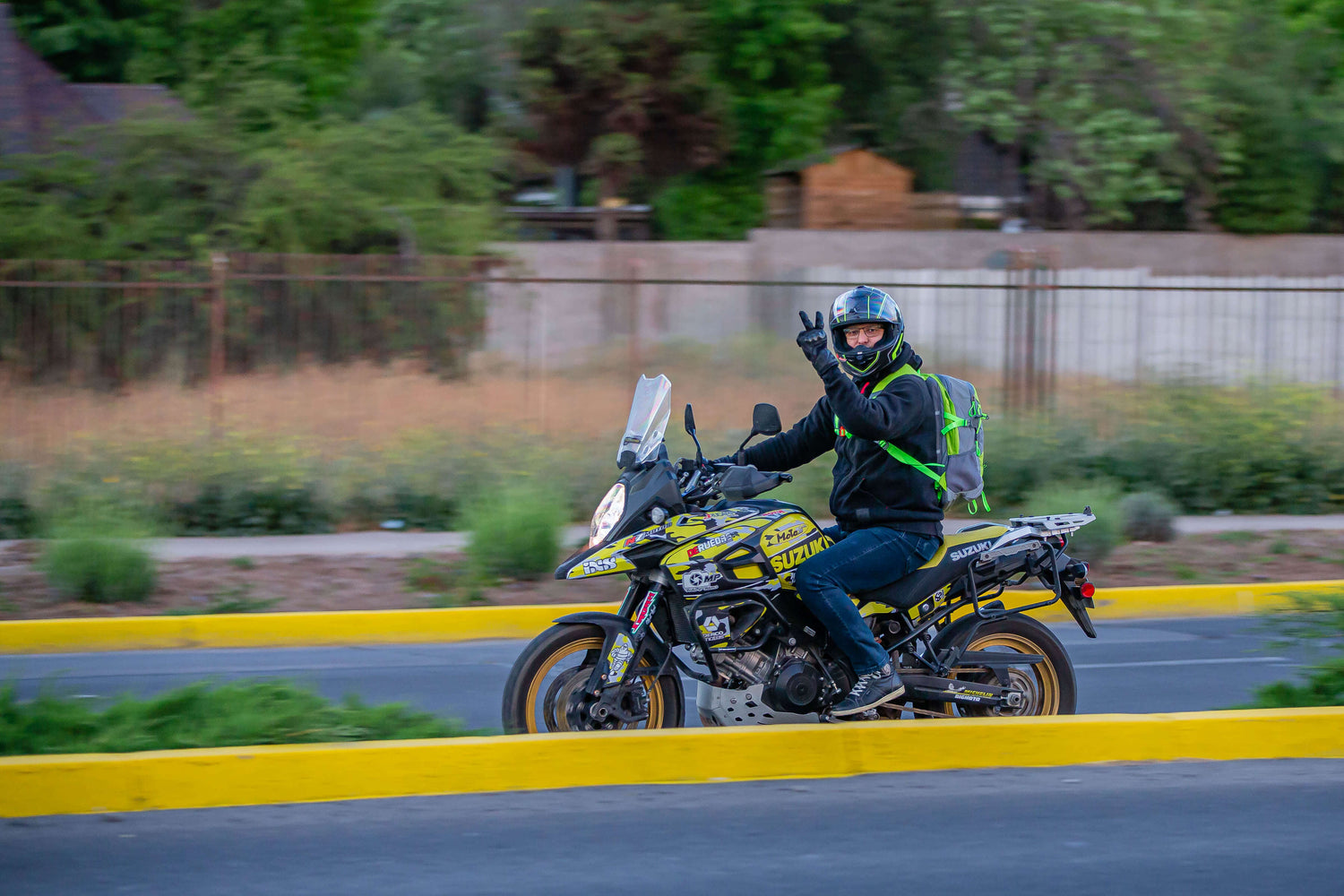 best motorcycle backpack, best backpack for commuter, hi vis, reflective, rider bag