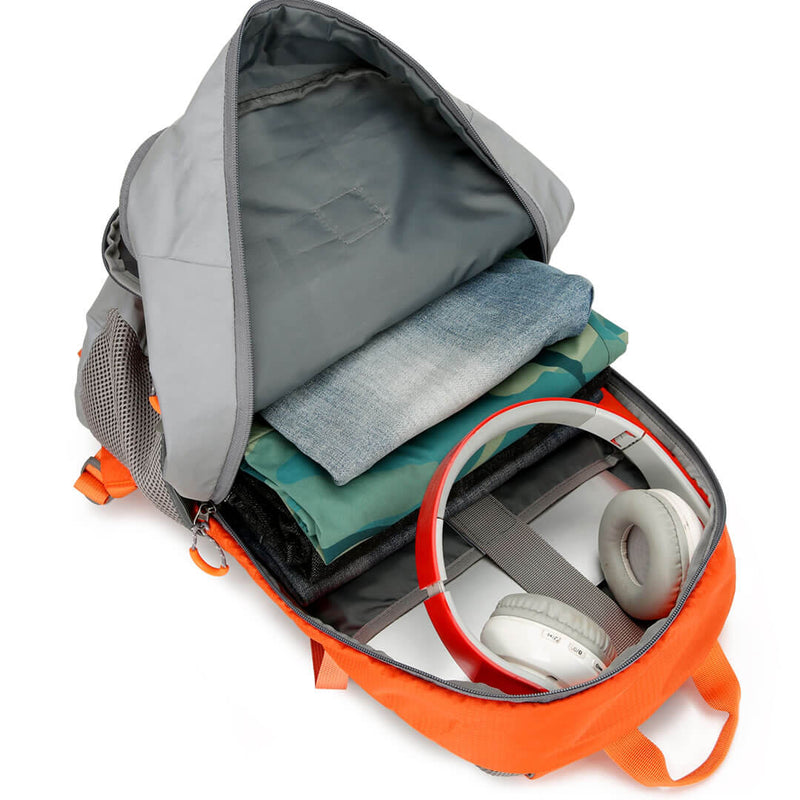 Load image into Gallery viewer, backpack with laptop compartment for commuter
